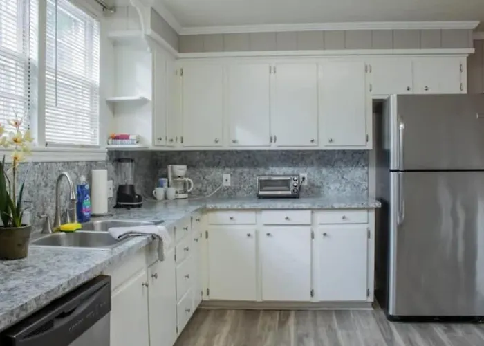 The Graduation Getaway Near Downtown & Benning
