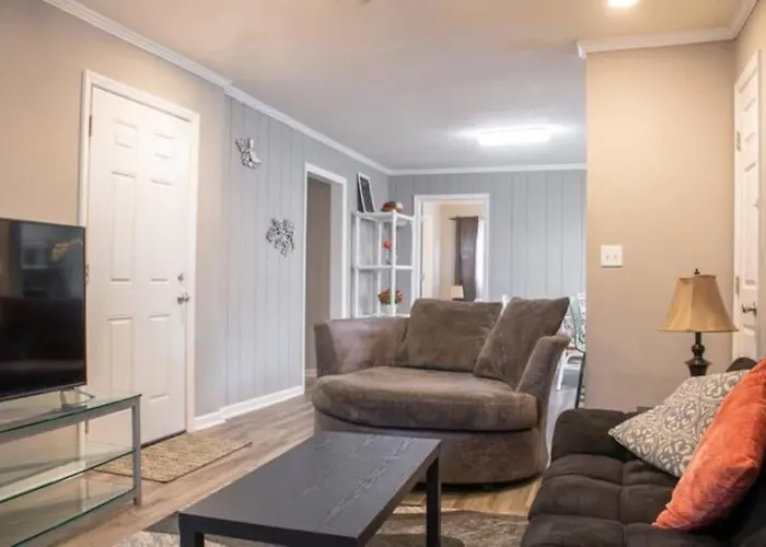 The Graduation Getaway Near Downtown & Benning