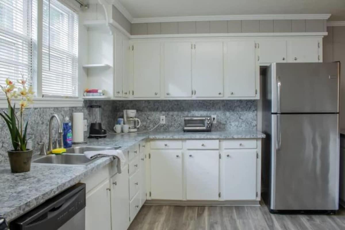 The Graduation Getaway Near Downtown & Benning Holiday home Columbus