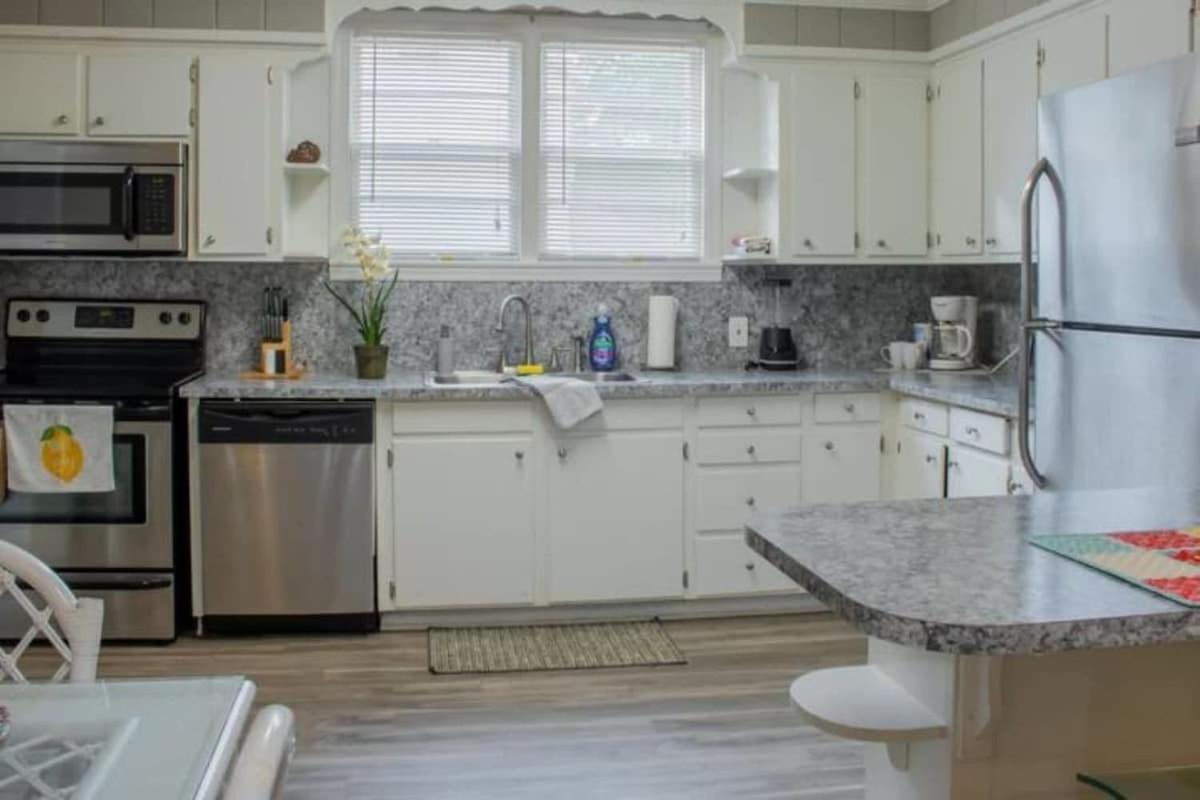 The Graduation Getaway Near Downtown & Benning Holiday home Columbus