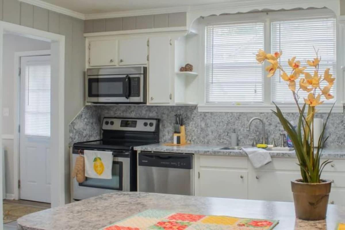 The Graduation Getaway Near Downtown & Benning *